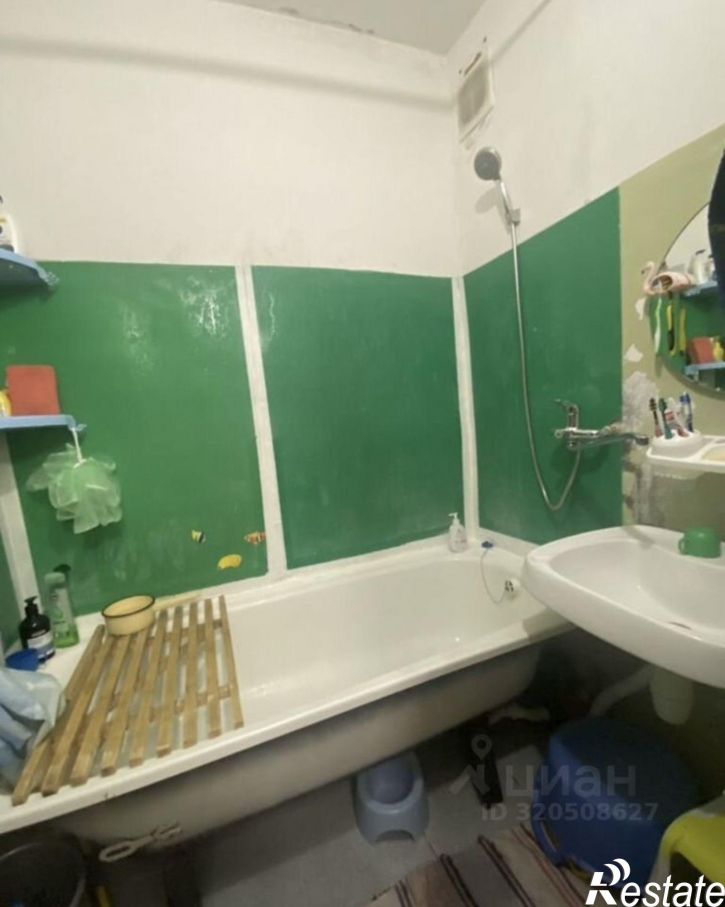 2-комн квартира улица Безыменского, 6Б,  д. 6Б