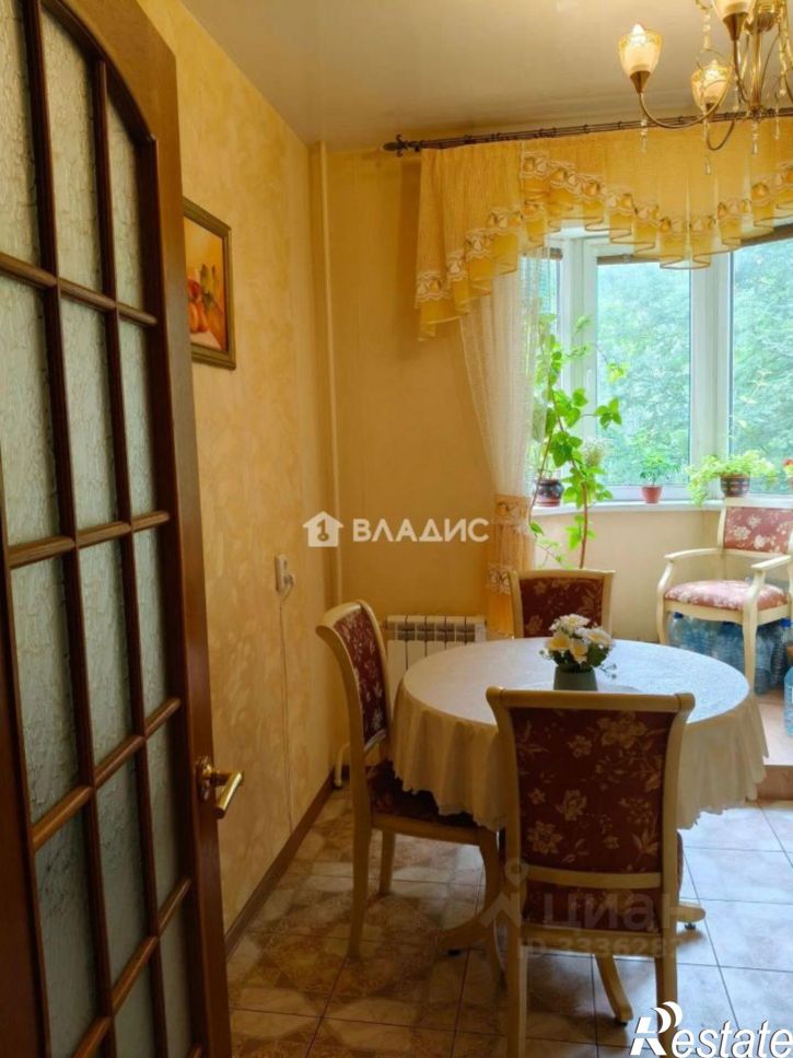 2-комн квартира улица Безыменского, 12,  д. 12
