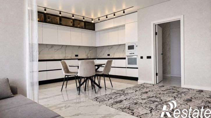 3-комн квартира проспект Строителей, 9В,  д. 9В