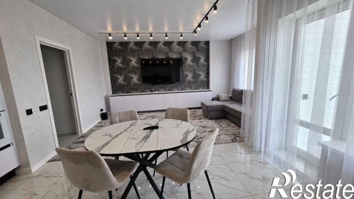 3-комн квартира проспект Строителей, 9В,  д. 9В