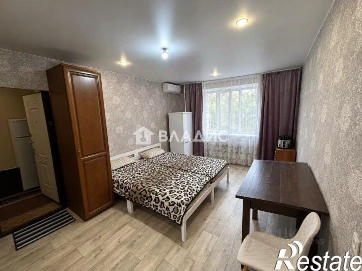 Комната Тракторная улица, 1В,  д. 1В
