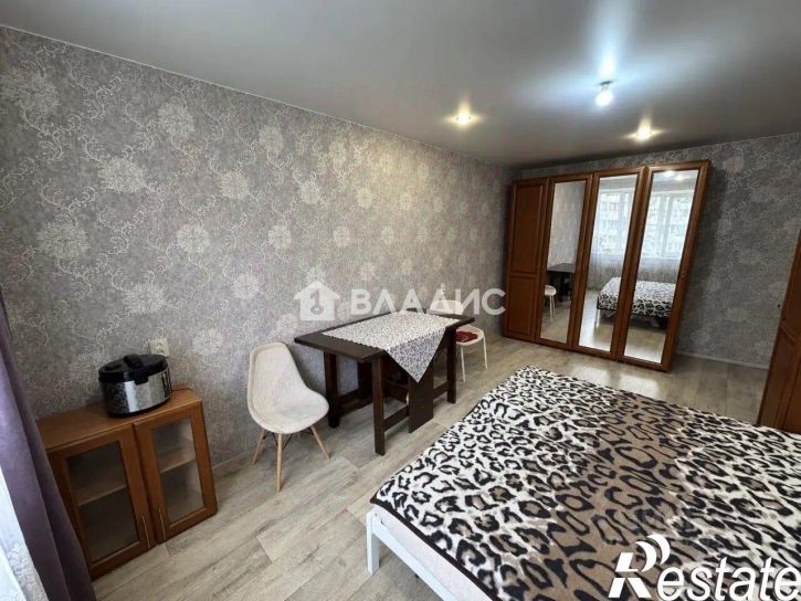 Комната Тракторная улица, 1В,  д. 1В