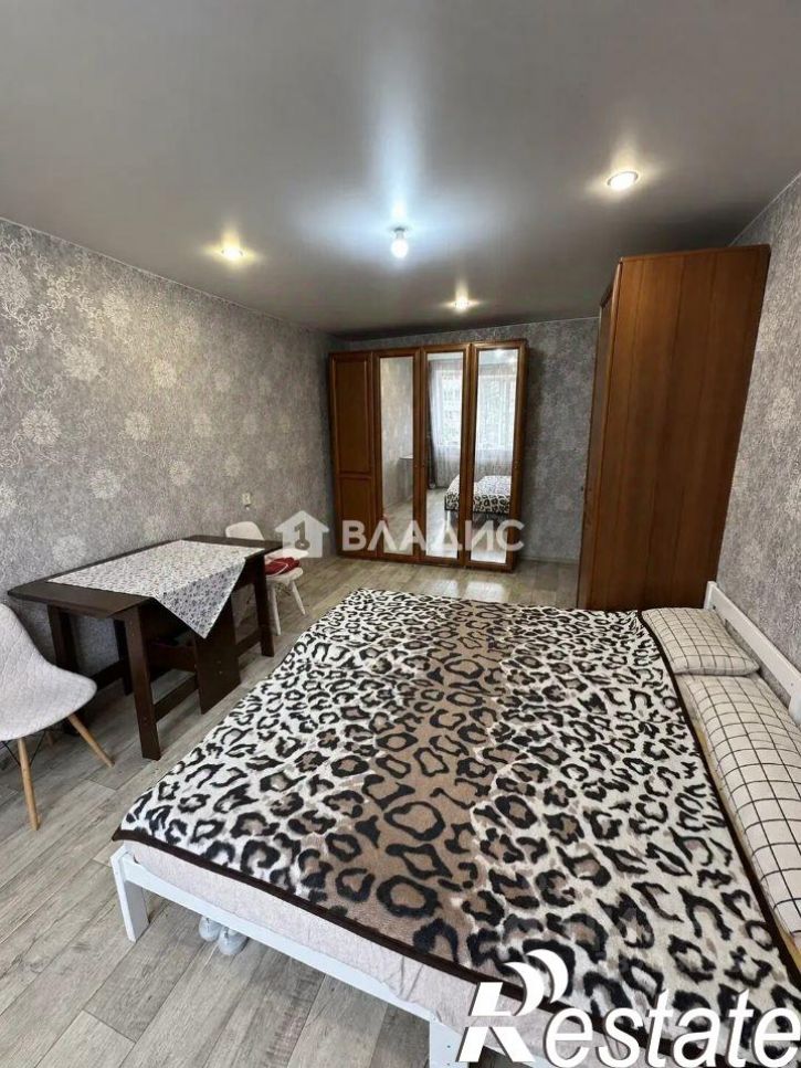 Комната Тракторная улица, 1В,  д. 1В