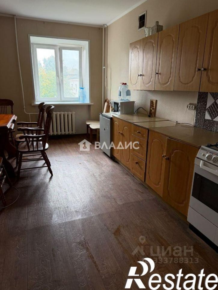 3-комн квартира улица Труда, 14Б,  д. 14Б