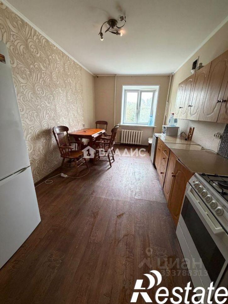 3-комн квартира улица Труда, 14Б,  д. 14Б
