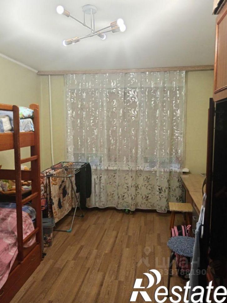 2-комн квартира улица Комиссарова, 61,  д. 61