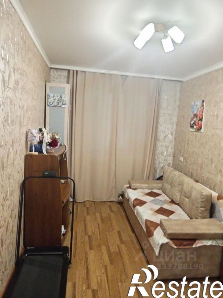 2-комн квартира улица Комиссарова, 61,  д. 61
