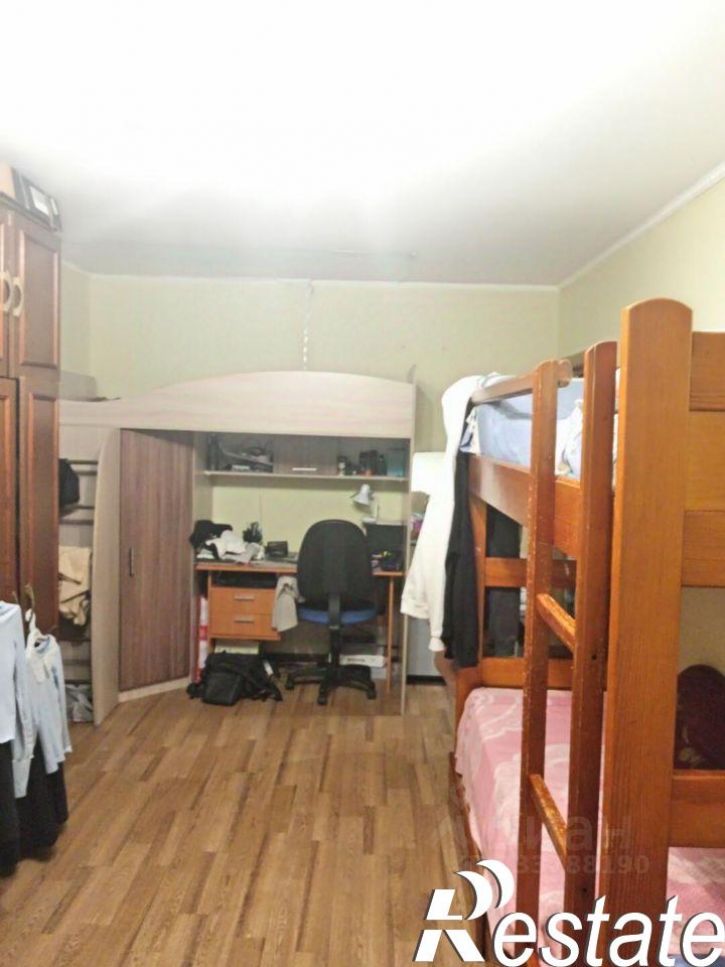 2-комн квартира улица Комиссарова, 61,  д. 61