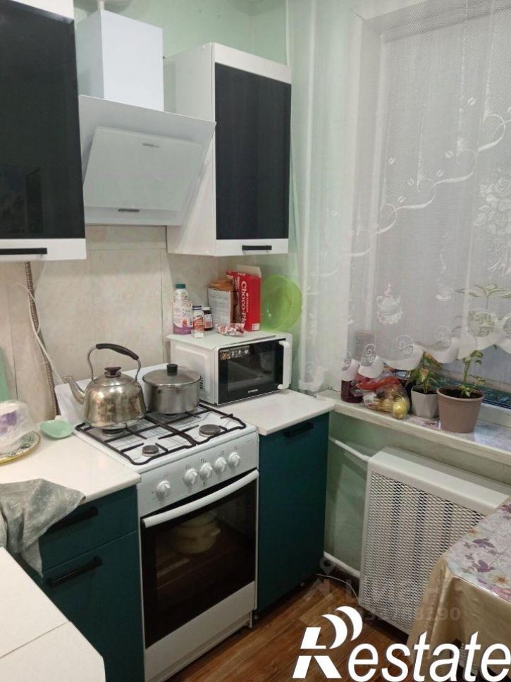 2-комн квартира улица Комиссарова, 61,  д. 61