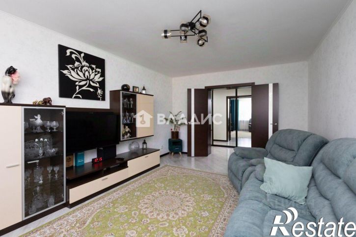 3-комн квартира улица Диктора Левитана, 5А,  д. 5А