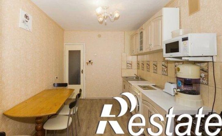 3-комн квартира улица Безыменского, 9В,  д. 9В
