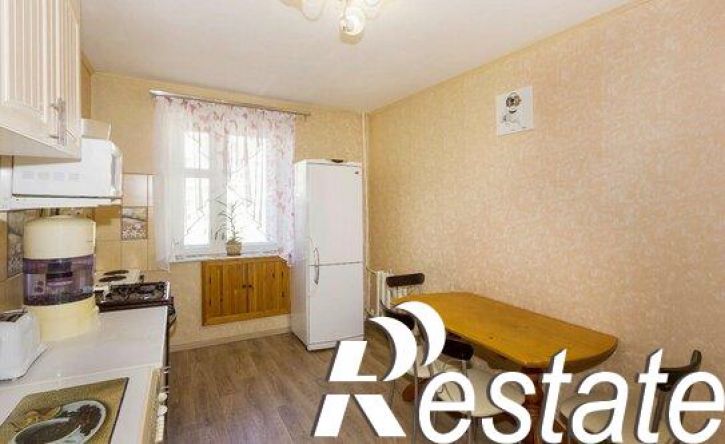 3-комн квартира улица Безыменского, 9В,  д. 9В