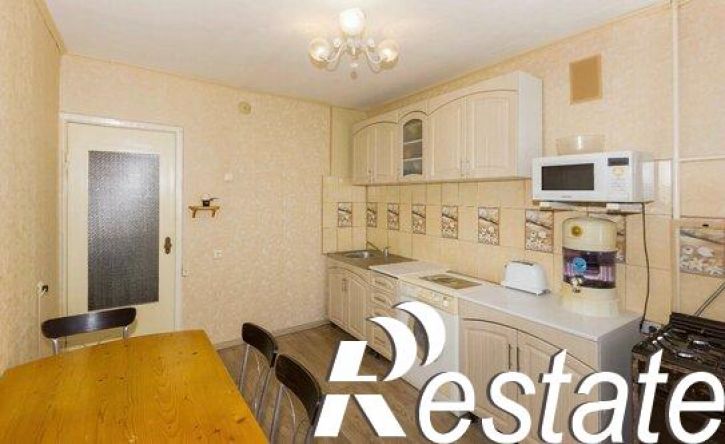 3-комн квартира улица Безыменского, 9В,  д. 9В