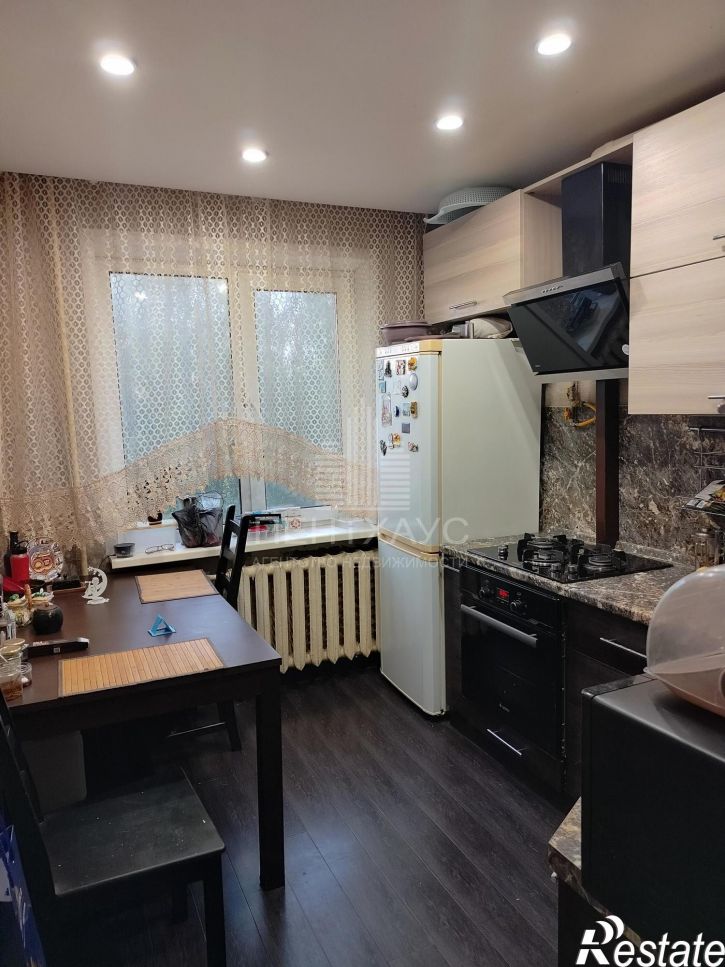 3-комн квартира улица Комиссарова, 9