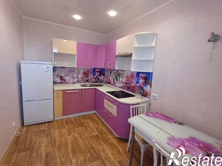 1-комн квартира улица Институтский городок, 11,  д. 11