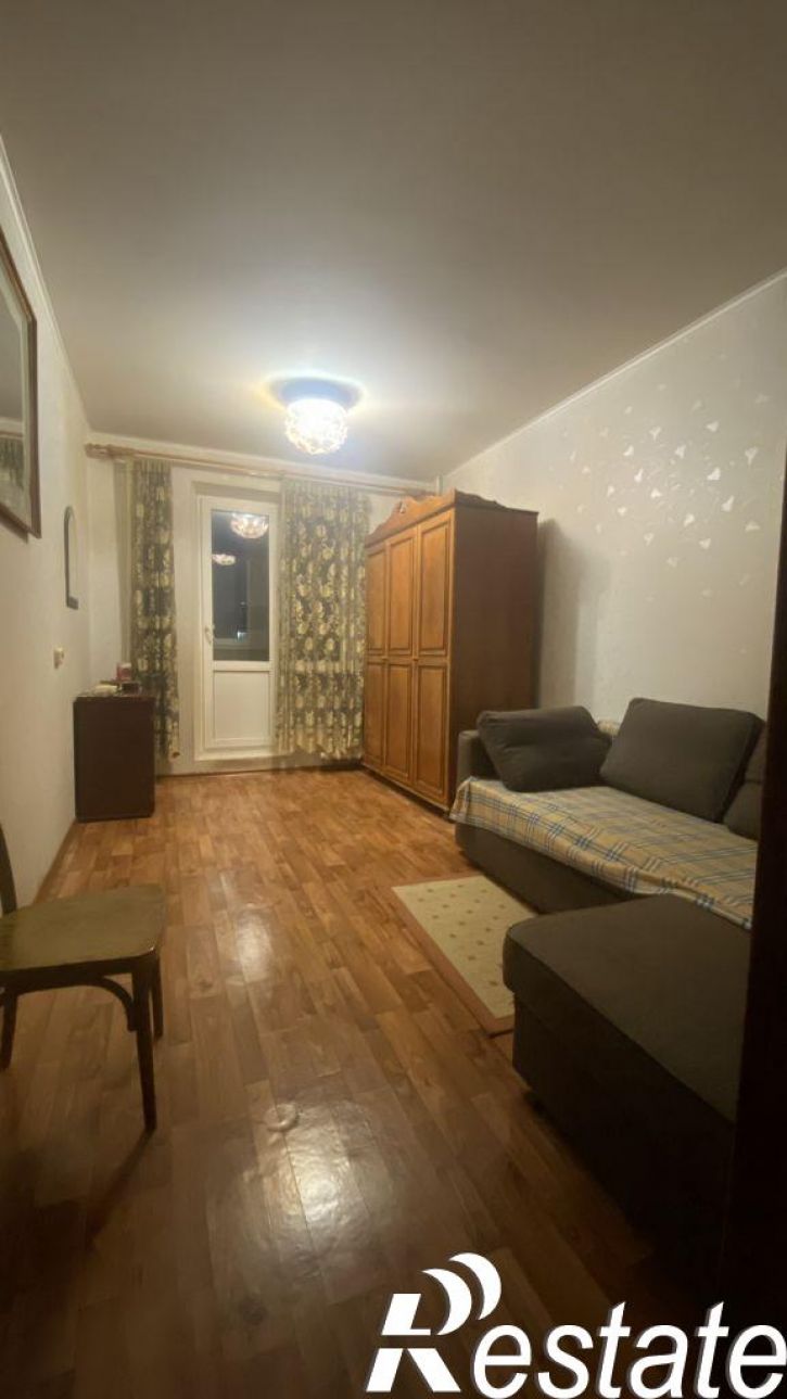 3-комн квартира Соколова-Соколенка ул, 19