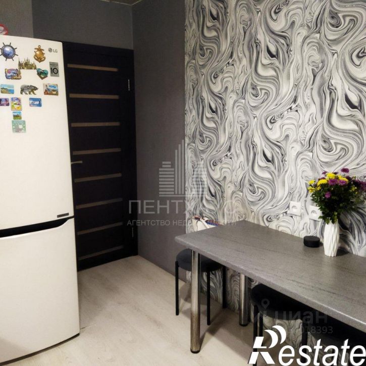 4-комн квартира Новгородская улица, 37 к2,  д. 37 к2