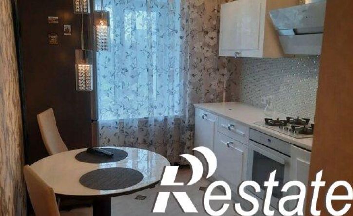 2-комн квартира улица Комиссарова, 35А,  д. 35А