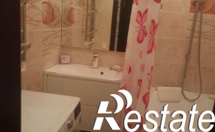 2-комн квартира улица Комиссарова, 35А,  д. 35А
