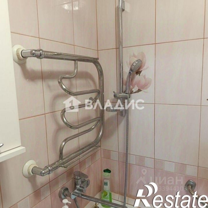 2-комн квартира Новгородская улица, 32,  д. 32