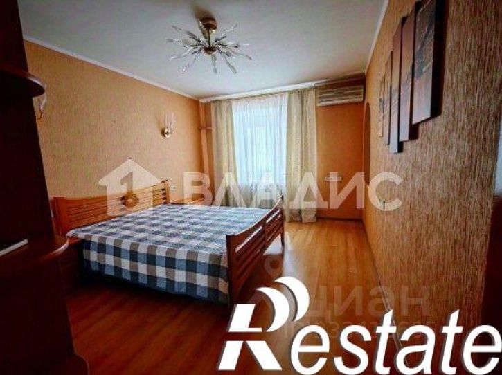 3-комн квартира улица Василисина, 8Б,  д. 8Б