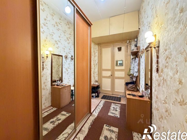 2-комн квартира Октябрьский городок, 7,  д. 7