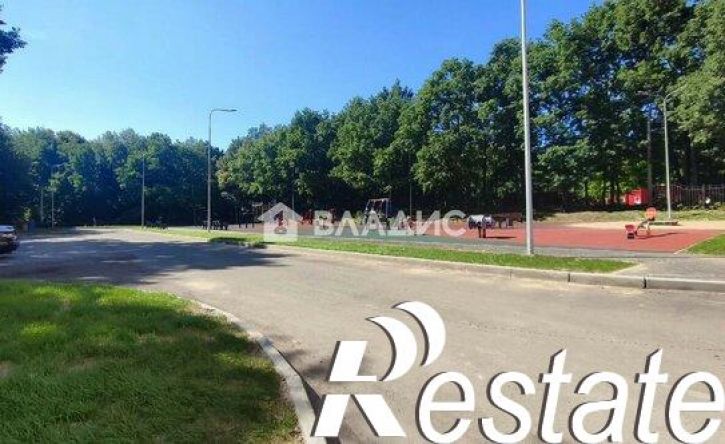 3-комн квартира улица Верхняя Дуброва, 32В,  д. 32В
