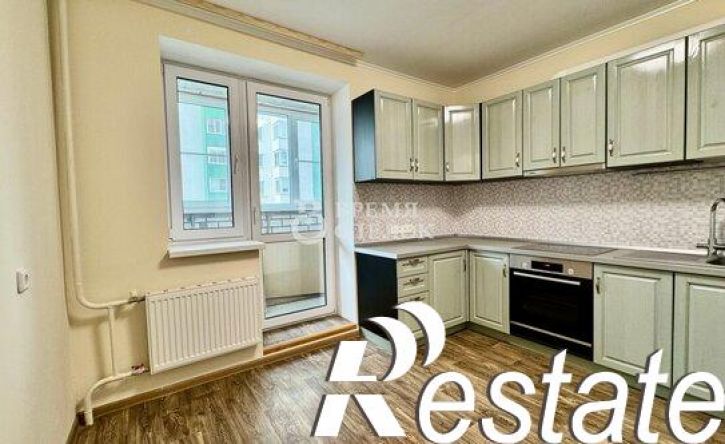 3-комн квартира улица Мира, 4В,  д. 4В