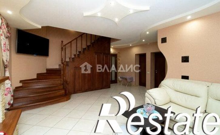 4-комн квартира улица Чайковского, 25А,  д. 25А
