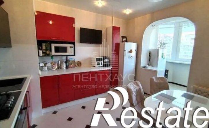 3-комн квартира улица Соколова-Соколёнка, 19В,  д. 19В