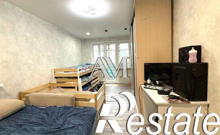 2-комн квартира проспект Строителей, 12,  д. 12