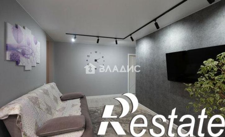 3-комн квартира улица Комиссарова, 69,  д. 69