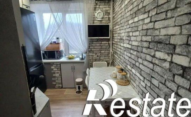 2-комн квартира улица Сакко и Ванцетти, 39,  д. 39