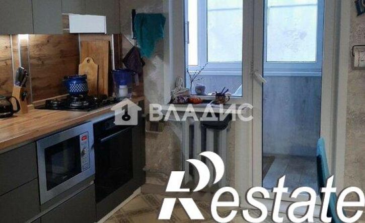 3-комн квартира улица Безыменского, 21Б,  д. 21Б