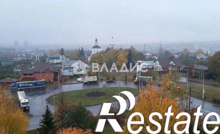 2-комн квартира улица Комиссарова, 1,  д. 1