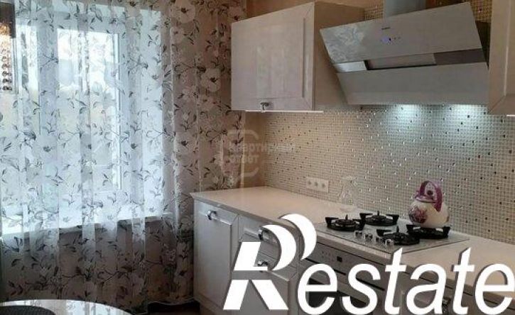 2-комн квартира улица Комиссарова, 35А,  д. 35А