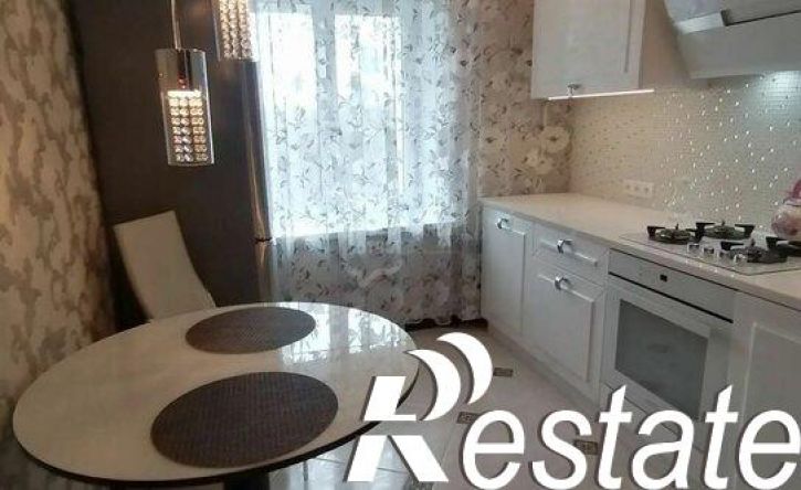 2-комн квартира улица Комиссарова, 35А,  д. 35А