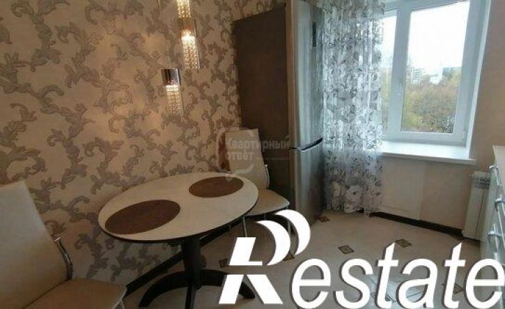 2-комн квартира улица Комиссарова, 35А,  д. 35А