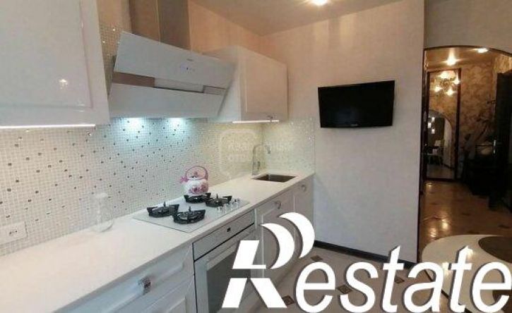 2-комн квартира улица Комиссарова, 35А,  д. 35А