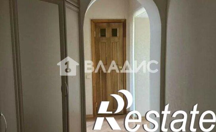 3-комн квартира улица Нижняя Дуброва, 32А,  д. 32А