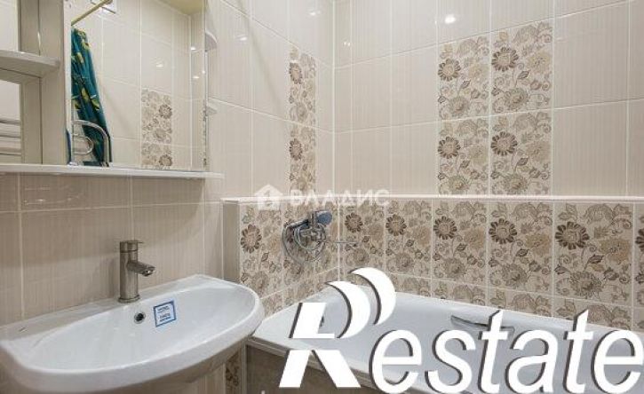 2-комн квартира улица Нижняя Дуброва, 13Б,  д. 13Б