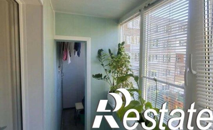 3-комн квартира улица Комиссарова, 25,  д. 25