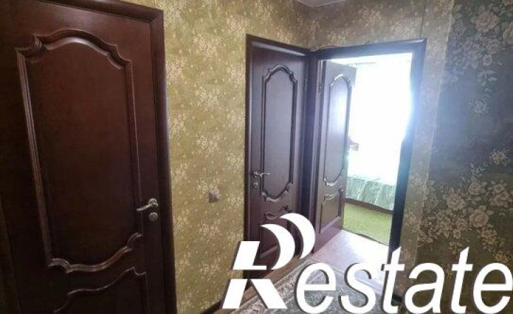 3-комн квартира улица Комиссарова, 25,  д. 25