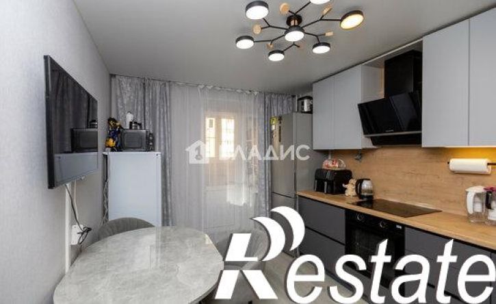 3-комн квартира улица Диктора Левитана, 48,  д. 48