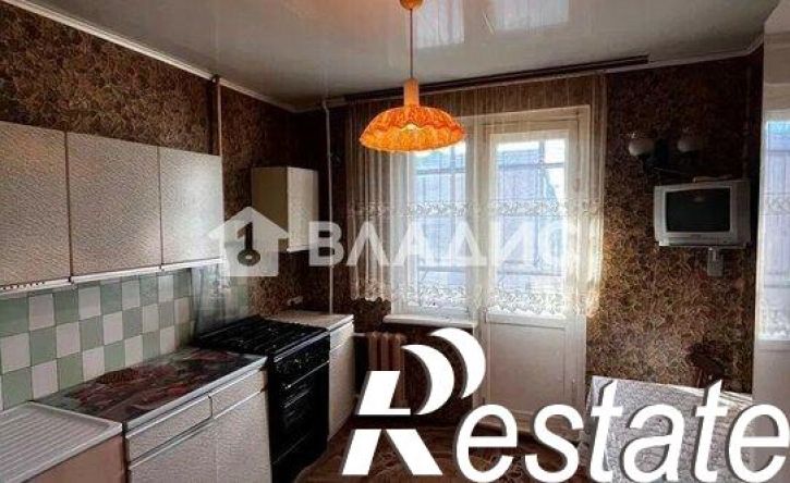 3-комн квартира улица Суворова, 11,  д. 11